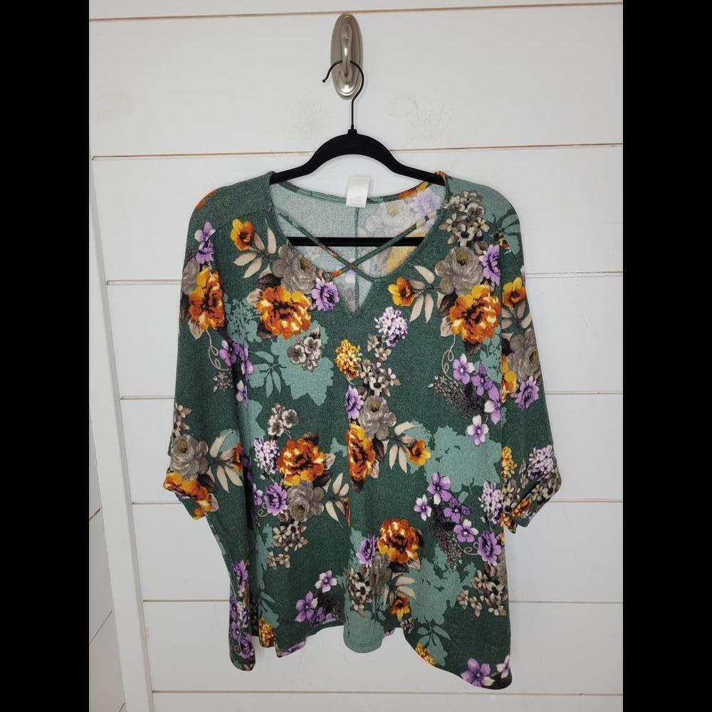NWOT Boutique Sew in Love large green floral terry oversized top. 70s style